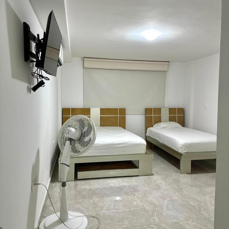 Junto a la playa, moderno y acogedor apartamento - Three-Bedroom Apartment - 2