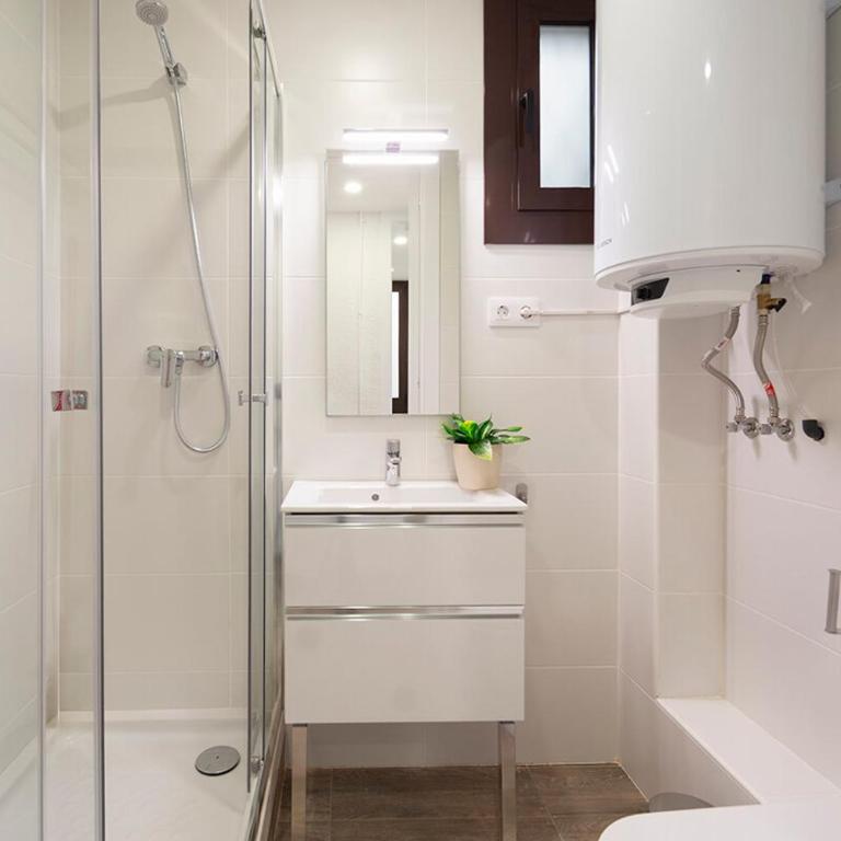AB Marina Apartments - Apartamento con balcón - 22