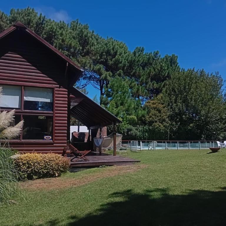 Hermosa casa en Valeria del Mar con parque y pileta - Casa de 4 dormitorios - 2
