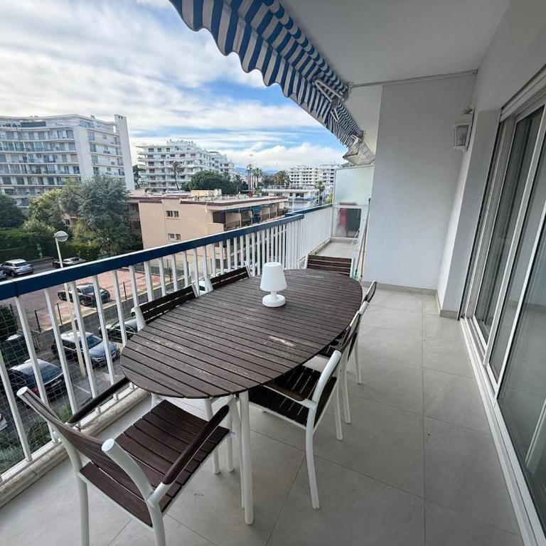 Appartement 2 chambres côté Palm Beach à Cannes - Appartement 2 Chambres - 2