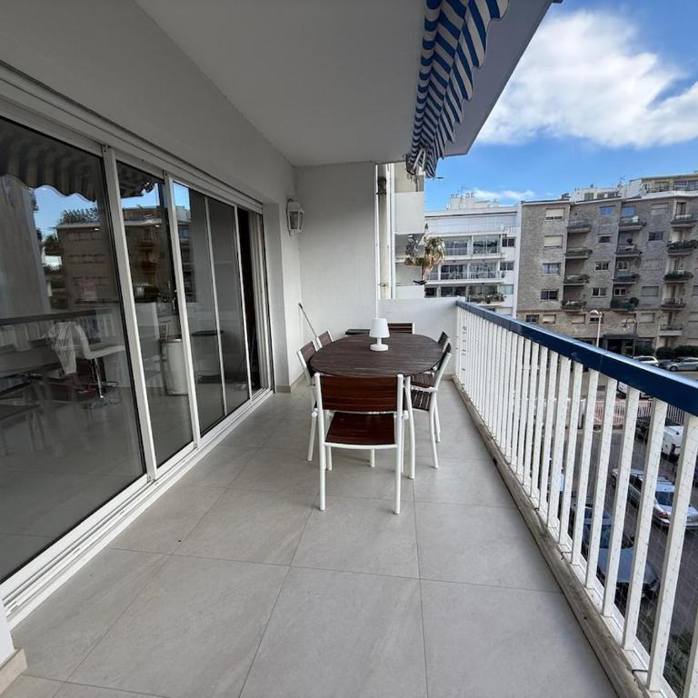 Appartement 2 chambres côté Palm Beach à Cannes - Appartement 2 Chambres - 3