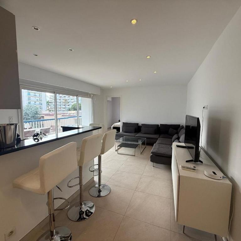Appartement 2 chambres côté Palm Beach à Cannes - Appartement 2 Chambres - 8