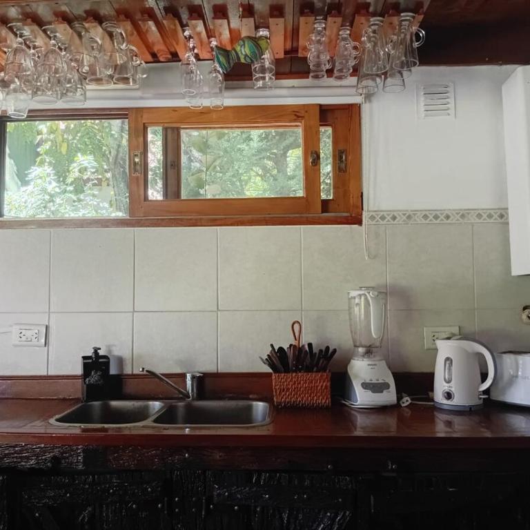 Hermosa casa en Valeria del Mar con parque y pileta - Three-Bedroom Home - 46