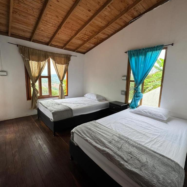 Finca Camino al Charco del Amor - Four-Bedroom Vacation Home - 7