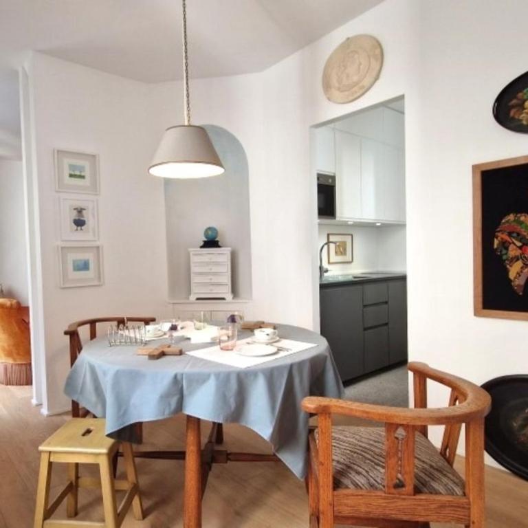 My Peaceful Haven in Center Paris Bastille by lift - One-Bedroom Apartment - 3