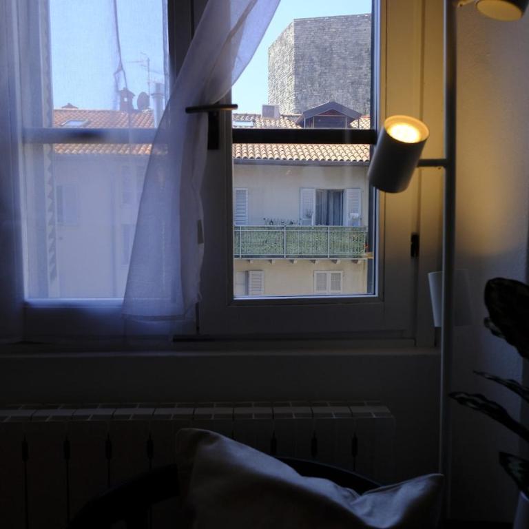 Hello Como - accogliente attico nel cuore di Como - One-Bedroom Apartment - 15