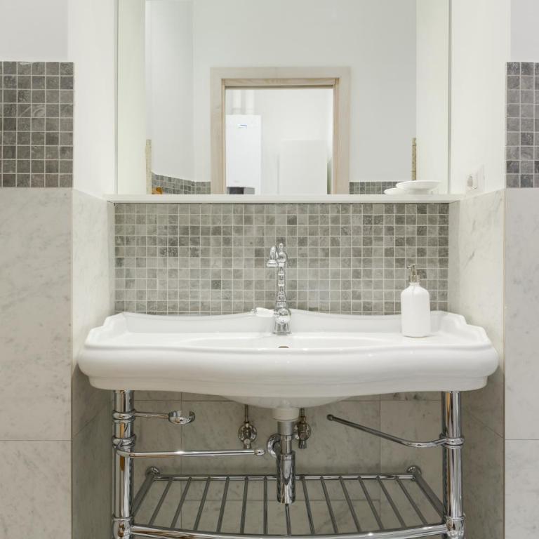 Modern Comfort, Poetic Charm - Appartamento con 2 Camere da Letto - 32