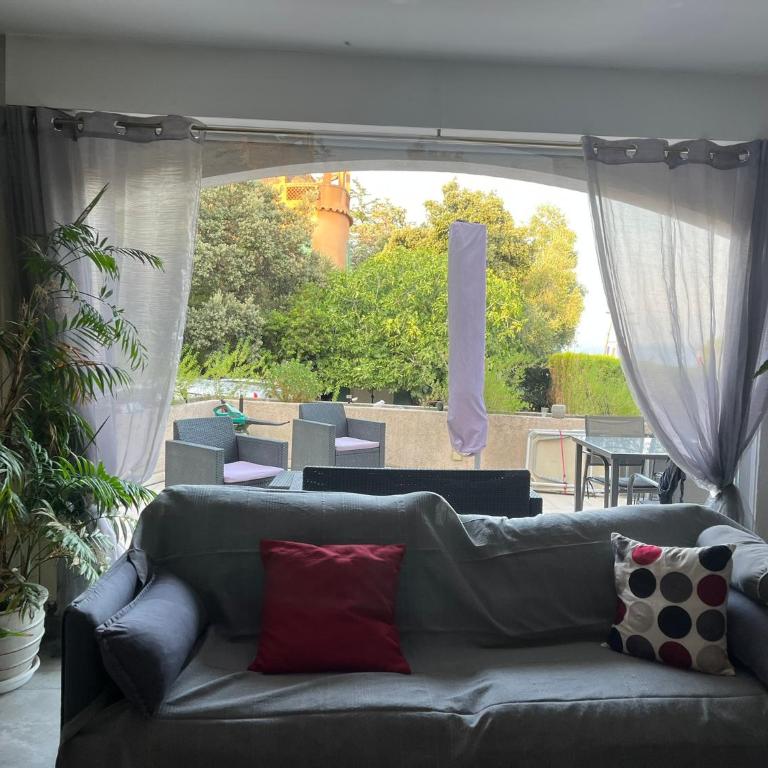 Magnifique villa proche mer, commerces, Cannes, Antibes 6p - Villa 3 Chambres - 53