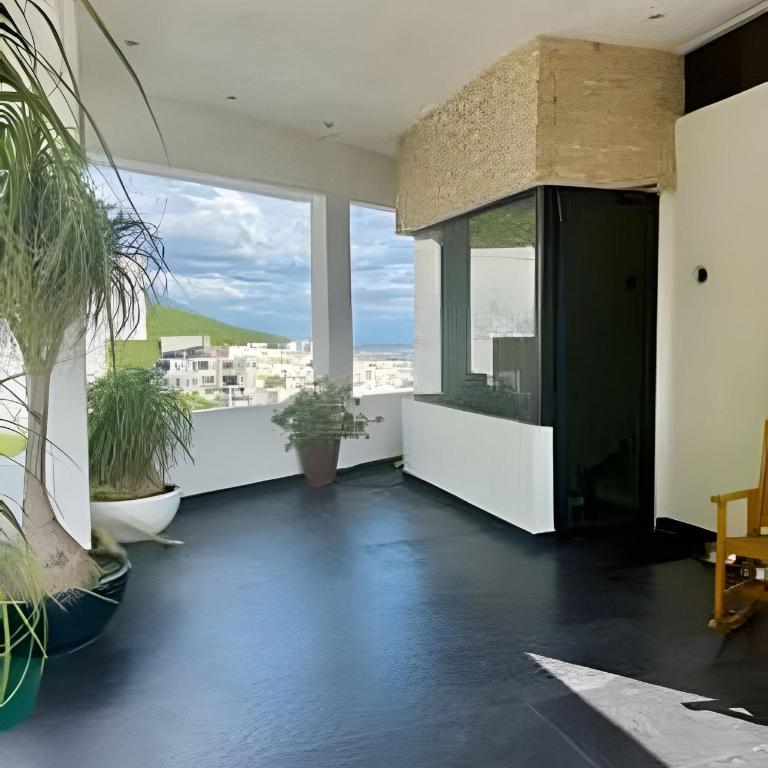 Beautiful residence, private neighborhood/discount - Vacation Home - 42