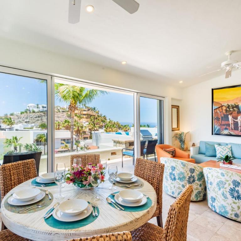 Saltwater Pool Private Villa with Ocean Views and Resort Access - Villa mit privatem Pool - 7