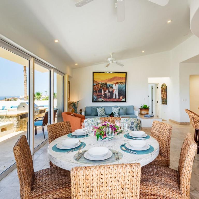 Saltwater Pool Private Villa with Ocean Views and Resort Access - Villa mit privatem Pool - 17