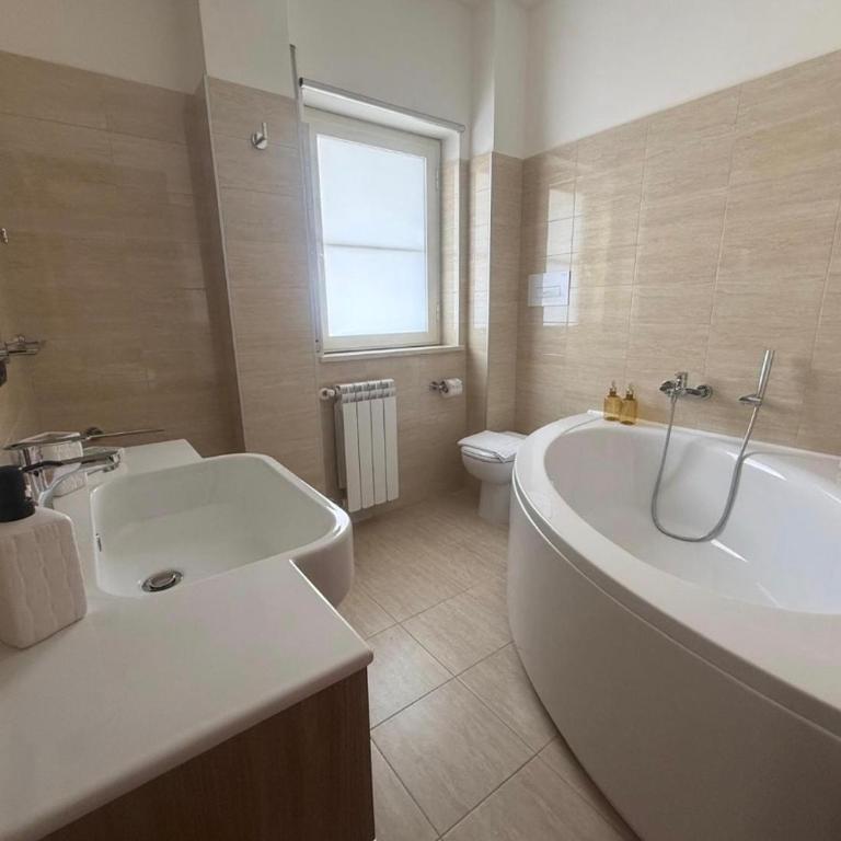 Perla dello Stretto - Appartamento con 2 Camere da Letto - 4