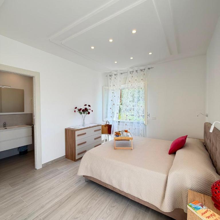 La camelia - Accogliente casa con giardino, aria condizionata, parcheggio gratuito, Wi-Fi - Casa con 2 Camere da Letto - 3