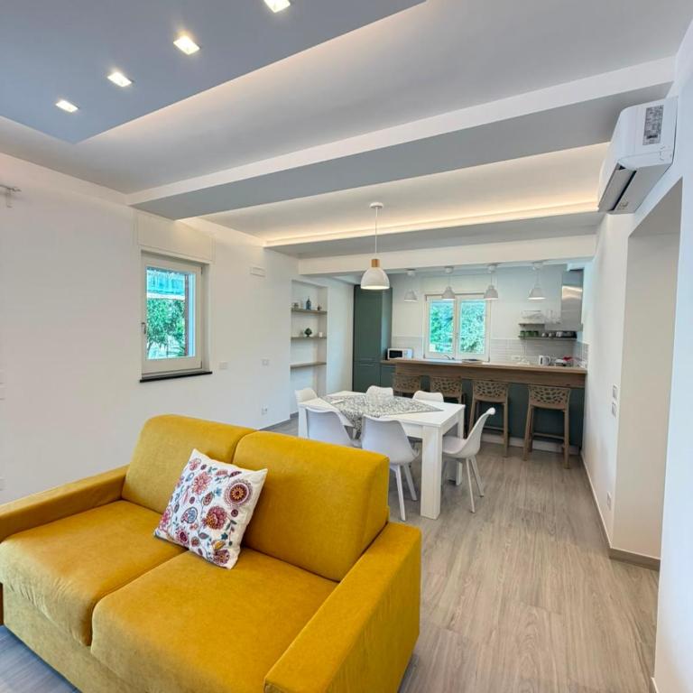 La camelia - Accogliente casa con giardino, aria condizionata, parcheggio gratuito, Wi-Fi - Casa con 2 Camere da Letto - 4