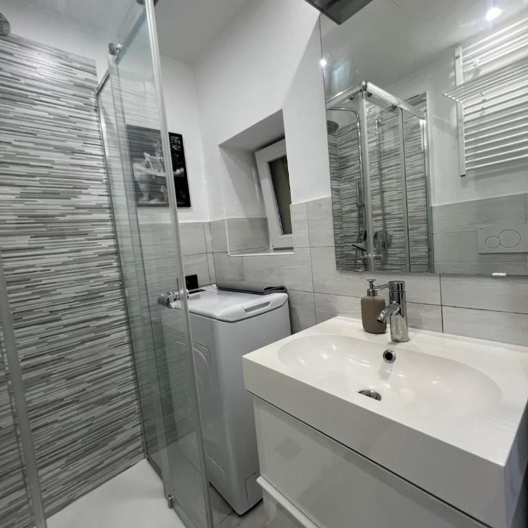 Navigli Home - Appartamento - 32