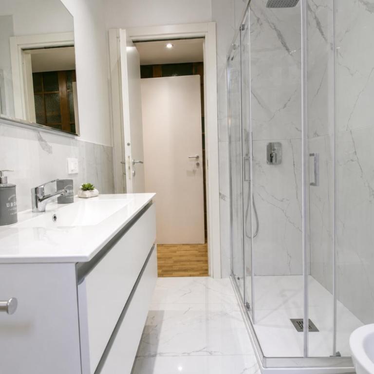 COMO CENTRAL - Brand-new flat for 5 Steps to lake A-C - Appartamento con 2 Camere da Letto - 16