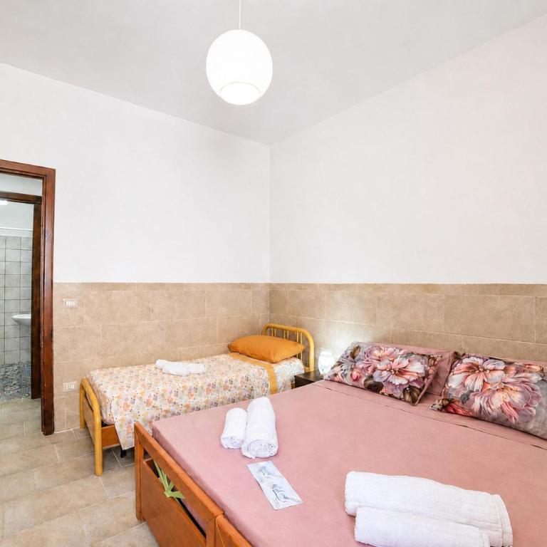 Villa Benedetta 50m from Beach - Happy Rentals - Villa - 4