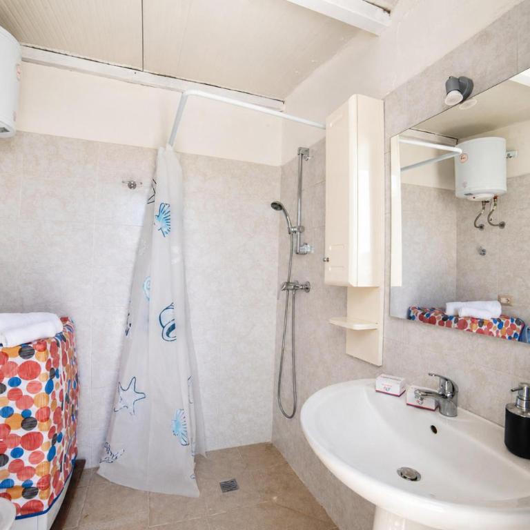 Villa Benedetta 50m from Beach - Happy Rentals - Villa - 19