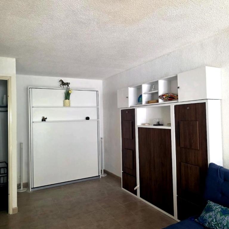 Cozy studio with pool, close to the sea - Appartement 1 Chambre - 10