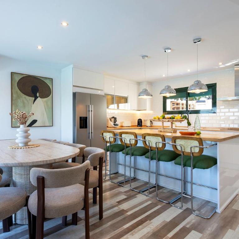 Luxury villa with sea views - heated pool - Villa - 24