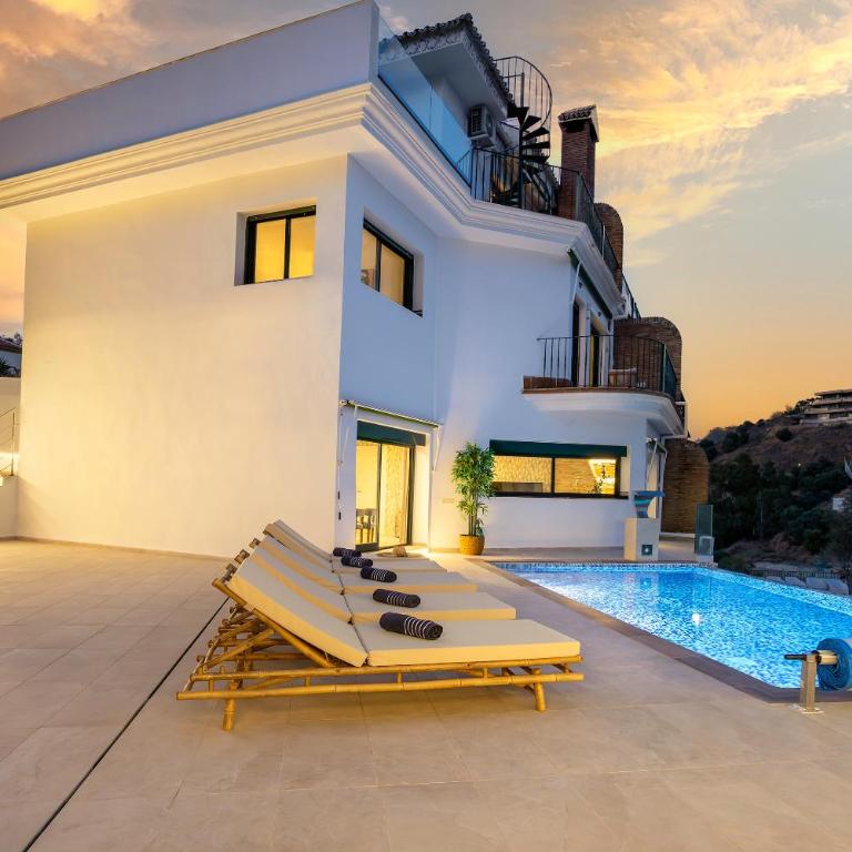 Luxury villa with sea views - heated pool - Villa - 7