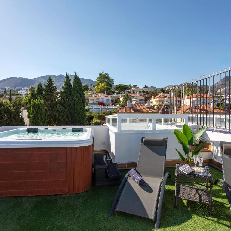 Luxury villa with sea views - heated pool - Villa - 9