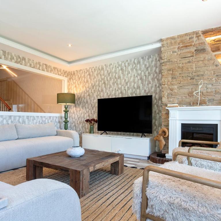 Luxury villa with sea views - heated pool - Villa - 23
