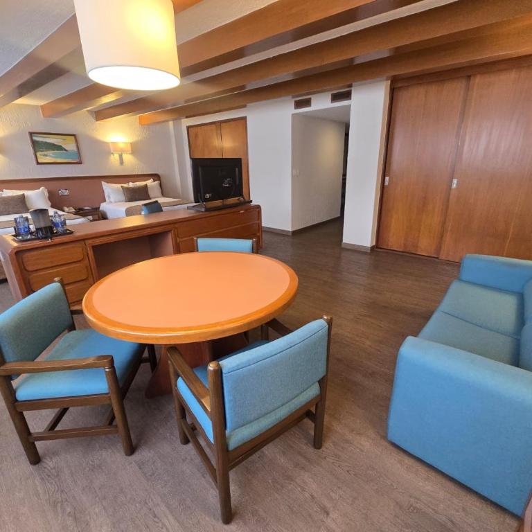Hotel Metropol - Suite Doble Estándar - 3