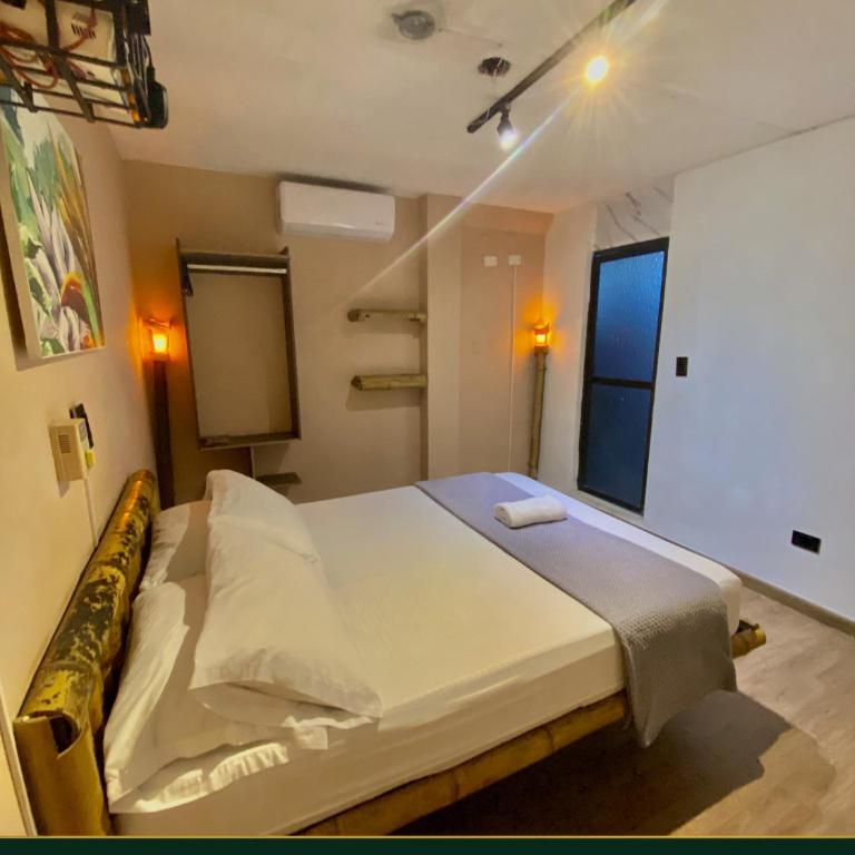 Hotel Grand ilama - Deluxe Double Room - 11