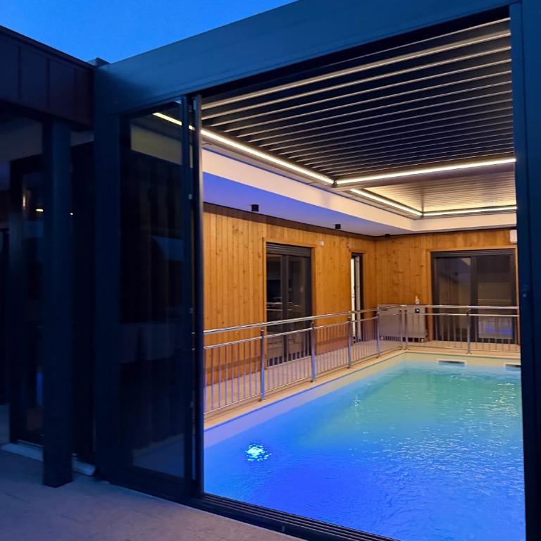 Vacation home Apolonia with swimming pool and sauna - Vikendica - 44