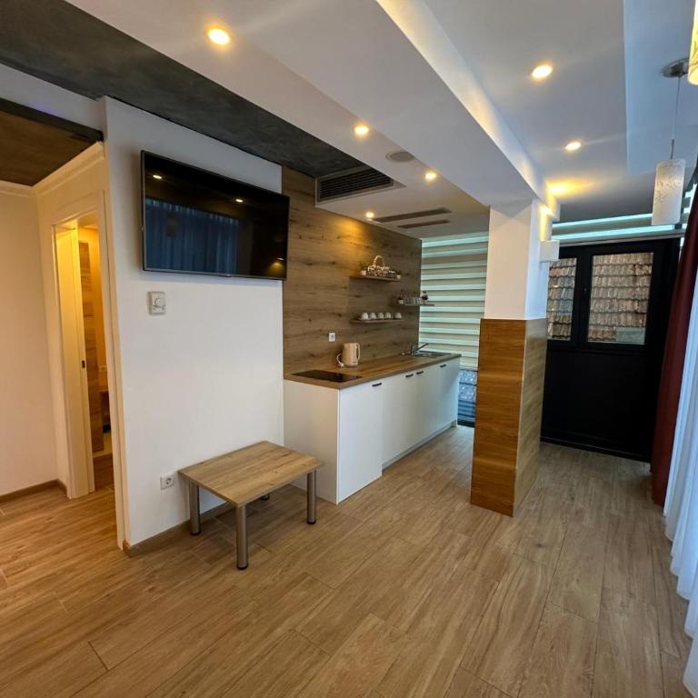 Apartmani Central - Apartment mit 2 Schlafzimmern und Stadtblick - 8