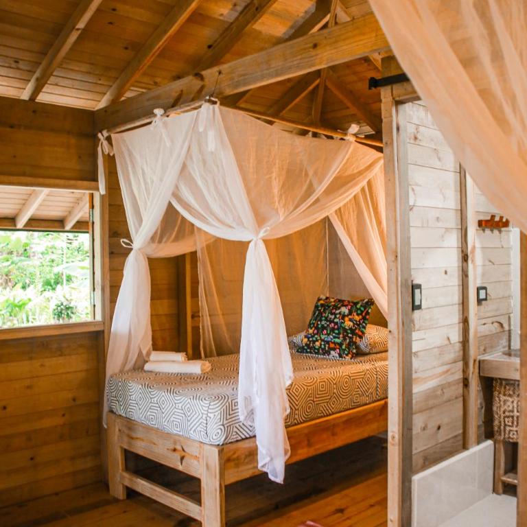 Madre Selva Eco Lodge - Deluxe Bungalow with Sea View - 16
