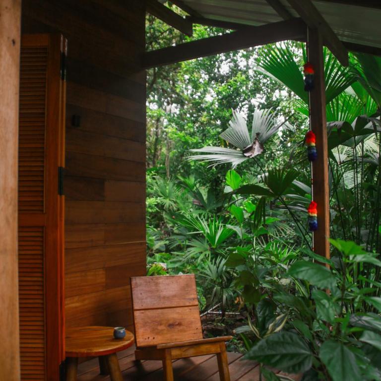 Madre Selva Eco Lodge - Triple Room with Garden View - 9