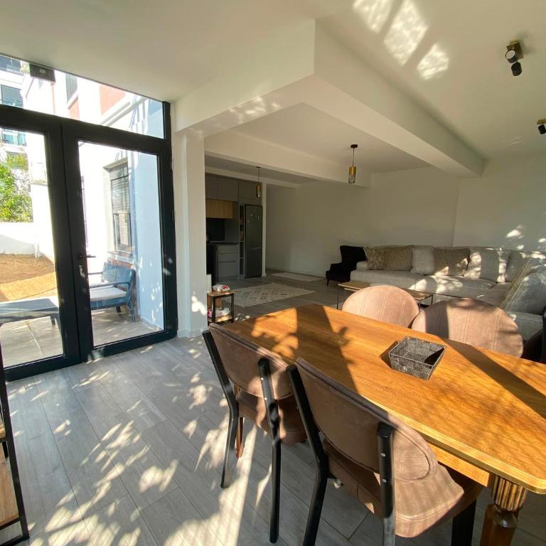 Modern Garden House - Porodični Apartman sa 2 Spavaće Sobe - 5