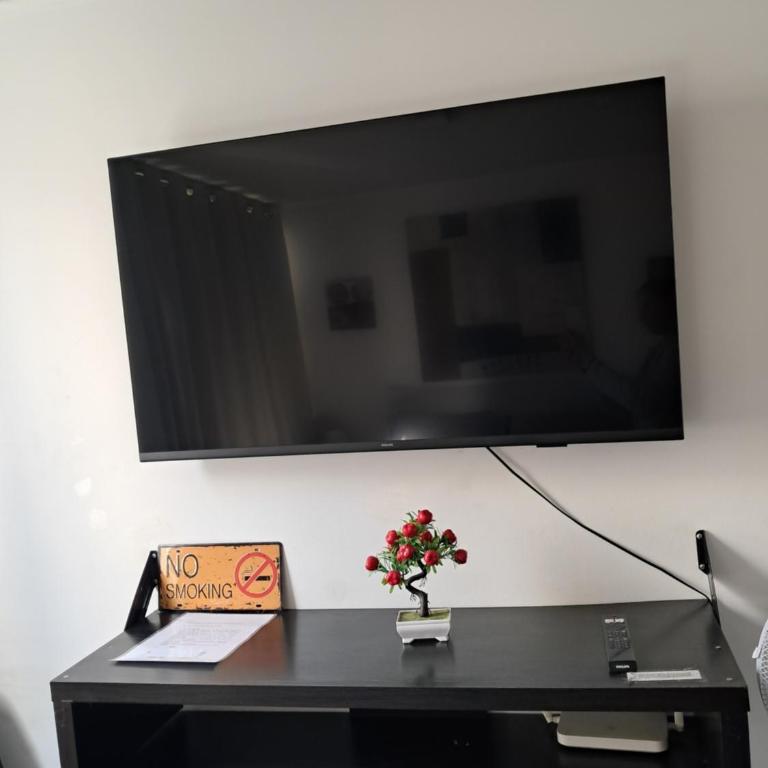 Apartamento equipado con cocina, wifi, baño l Movistar Arenas, Fantasilandia, Santiago centro - One-Bedroom Apartment - 6
