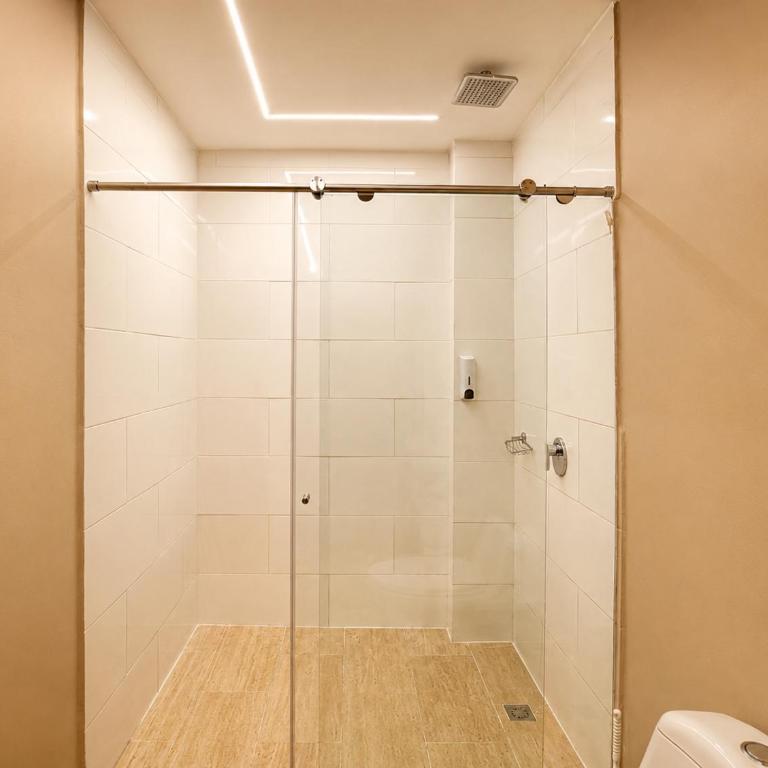 Recuerdos De Mi Tierra HOTEL Poblado Provenza Parque Lleras - Luxury Quadruple Room - 5
