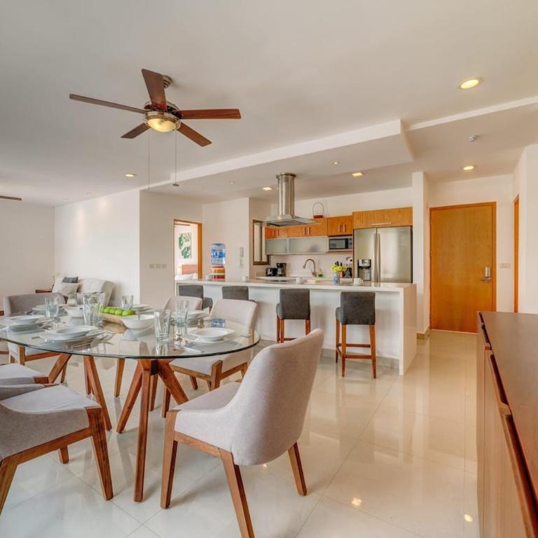 Coastal Oasis W Spa Tub Near Beach & 5Th Ave - Apartamento de 2 dormitorios con balcón - 3