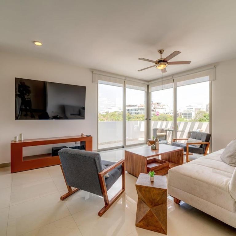 Coastal Oasis W Spa Tub Near Beach & 5Th Ave - Apartamento de 2 dormitorios con balcón - 8
