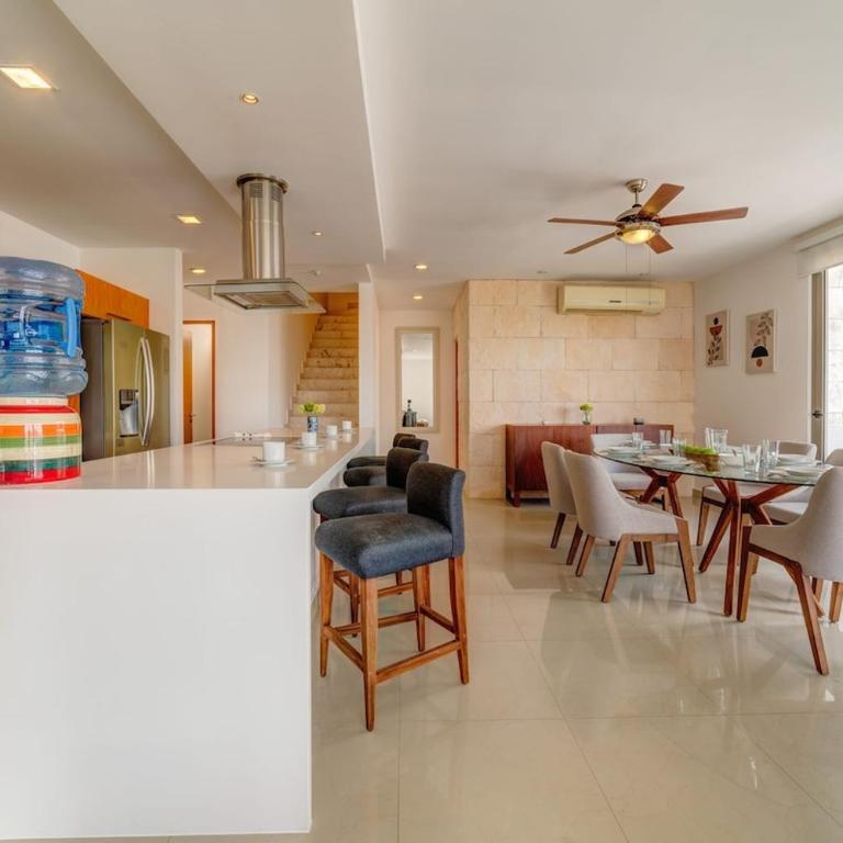 Coastal Oasis W Spa Tub Near Beach & 5Th Ave - Apartamento de 2 dormitorios con balcón - 11