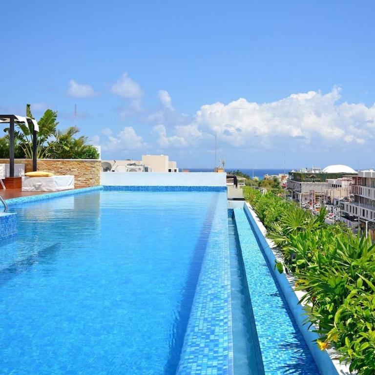 2Br Condo W Pools, Gym & Balcony, Steps To Beach - Two-Bedroom Apartment with Balcony - 1