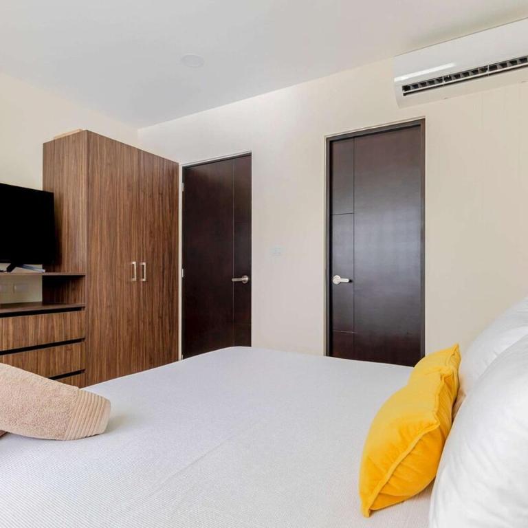 Veranto Condo Near 5Th Ave W Pool Access - One-Bedroom Apartment with Balcony - 17