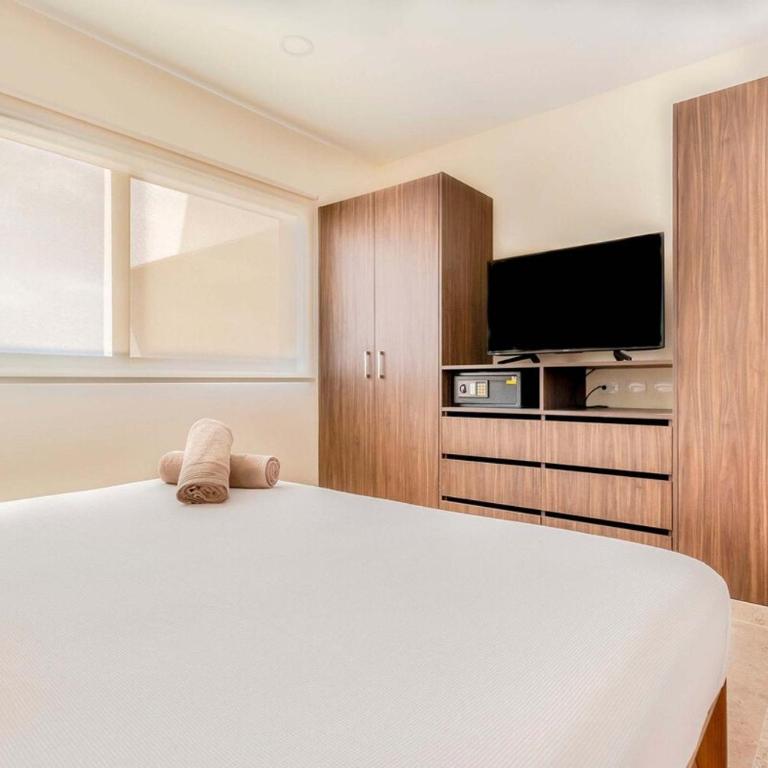 Veranto Condo Near 5Th Ave W Pool Access - One-Bedroom Apartment with Balcony - 18