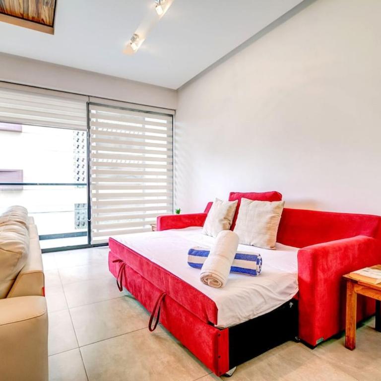 2Br Retreat W Rooftop Pool & Bbq - Two-Bedroom Apartment with Balcony - 13