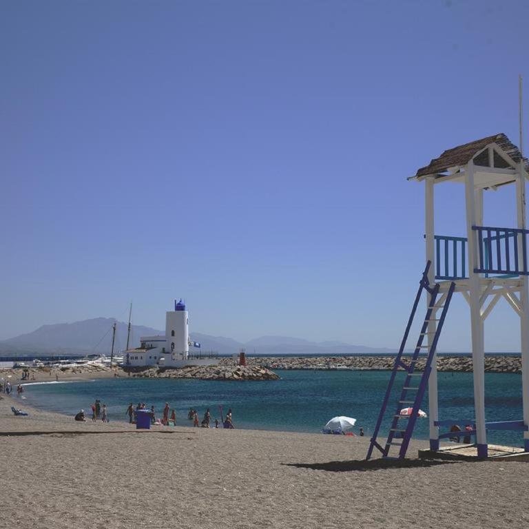 Apartamento 409 Marina Real Puerto de la Duquesa playa - Apartamento - 48