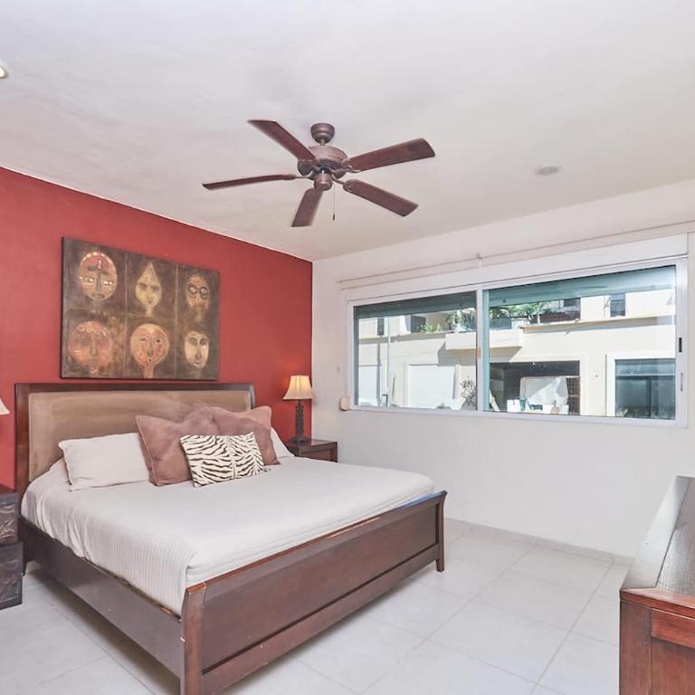 2Br Condo - Pool, Bbq & Beach Steps Away - Two-Bedroom Apartment with Balcony - 7