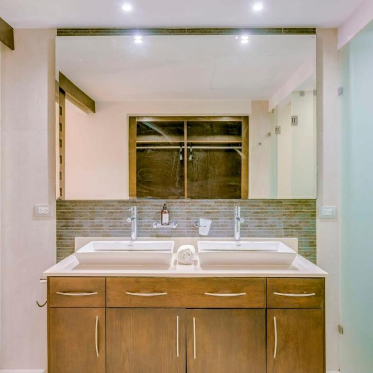 Tropical Resort Living W Pool, Hot Tub & Gym - Two-Bedroom Apartment with Balcony - 30