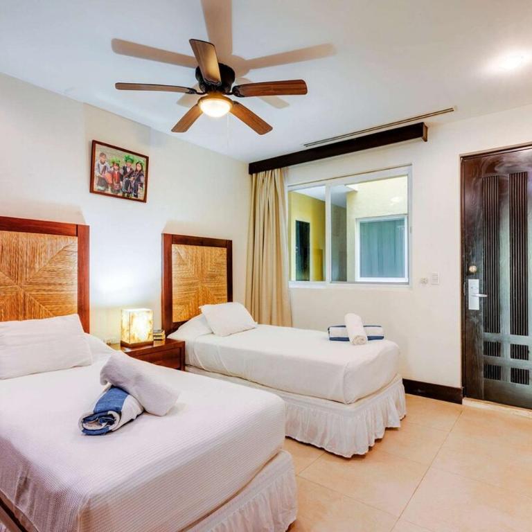 Penthouse W Private Terrace & Rooftop Pool - Two-Bedroom Apartment with Balcony - 24