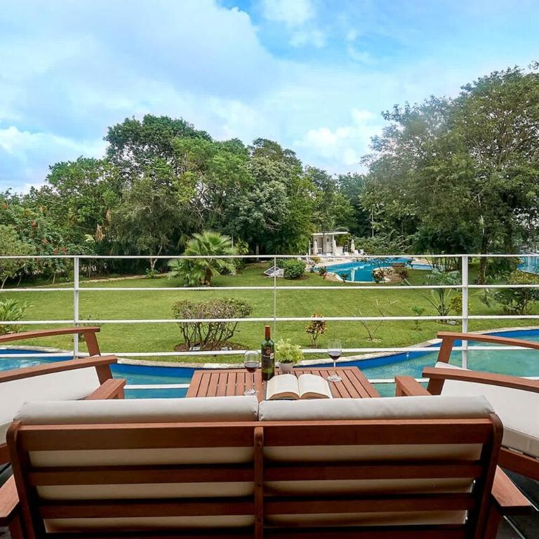 3Br Condo W Pool & Bbq Grill - One-Bedroom Apartment with Garden View - 9
