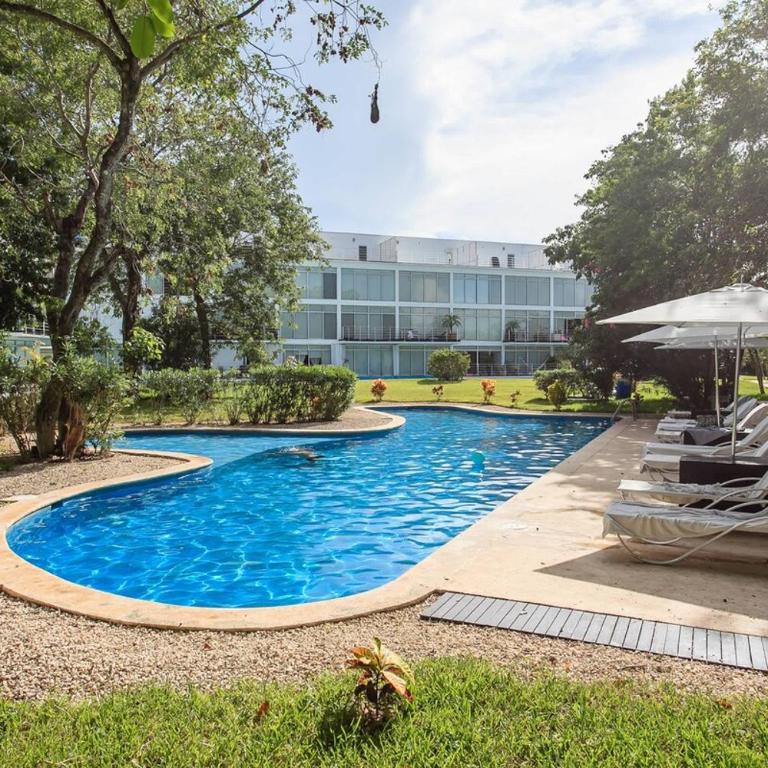 3Br Condo W Pool & Bbq Grill - One-Bedroom Apartment with Garden View - 19