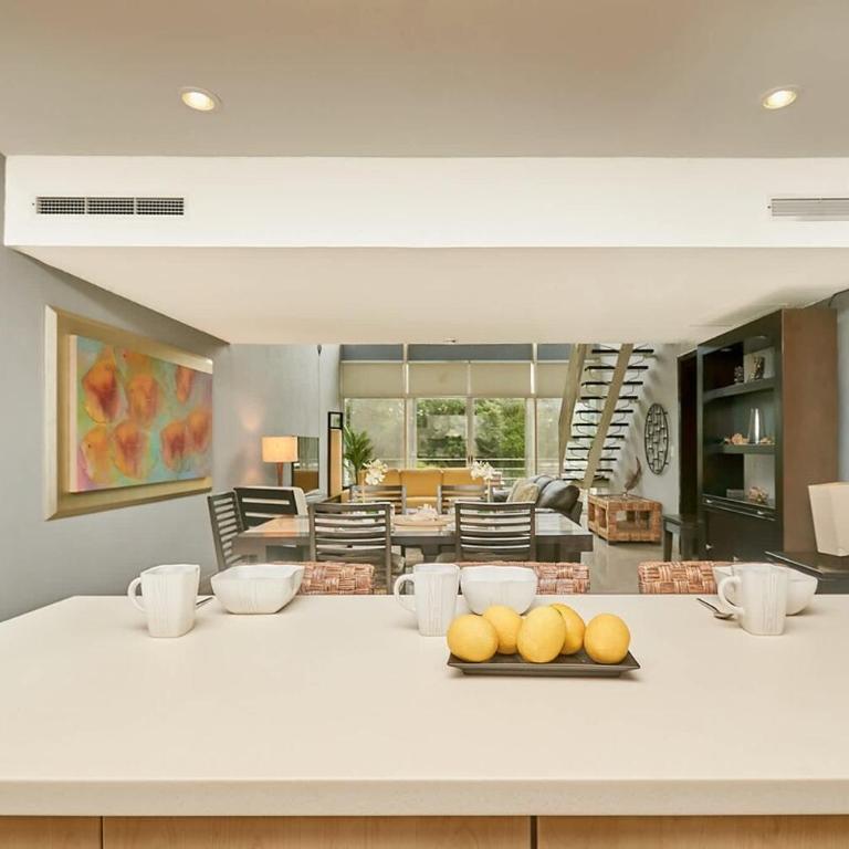 3Br Condo W Pool & Bbq Grill - One-Bedroom Apartment with Garden View - 29